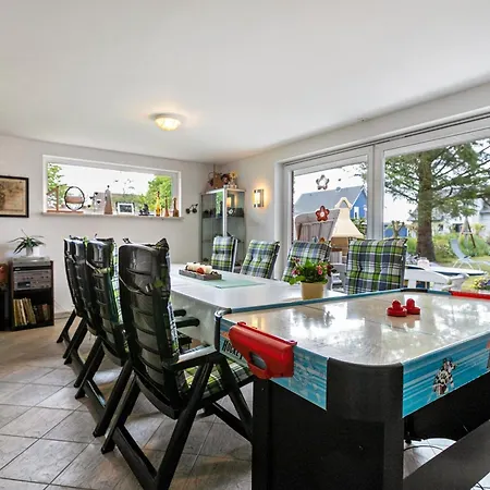 Elke Jensen Apartment *