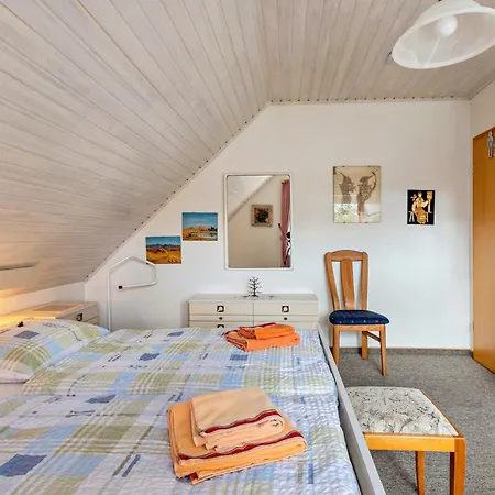 Elke Jensen Apartment *